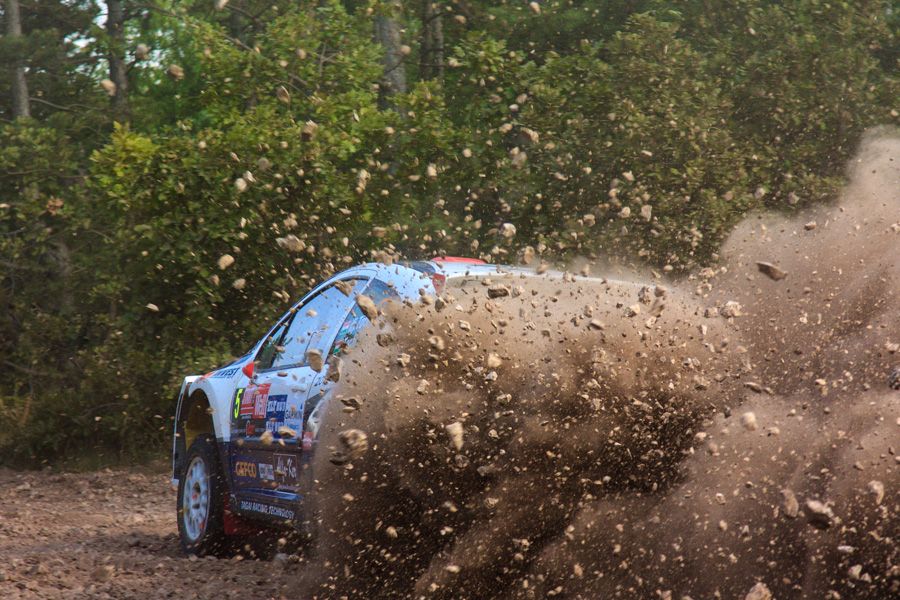 IMAGE: http://i1364.photobucket.com/albums/r727/NemethRoland/20110709-172838-0349_FB_zpsbc7a173d.jpg